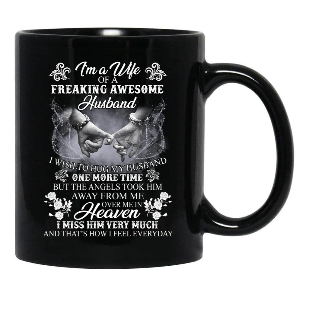 I'M A Wife Of A Freaking Awesome Husband Awesome Proud Love Funny Vintage Black Coffee Mug - Black