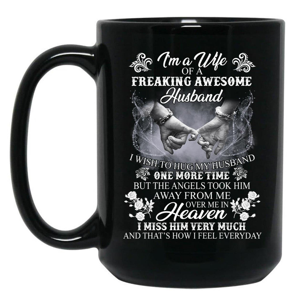 I'M A Wife Of A Freaking Awesome Husband Awesome Proud Love Funny Vintage Black Coffee Mug